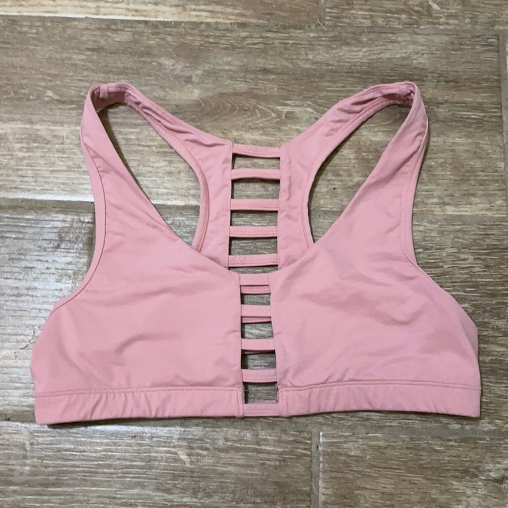 pink sports bra